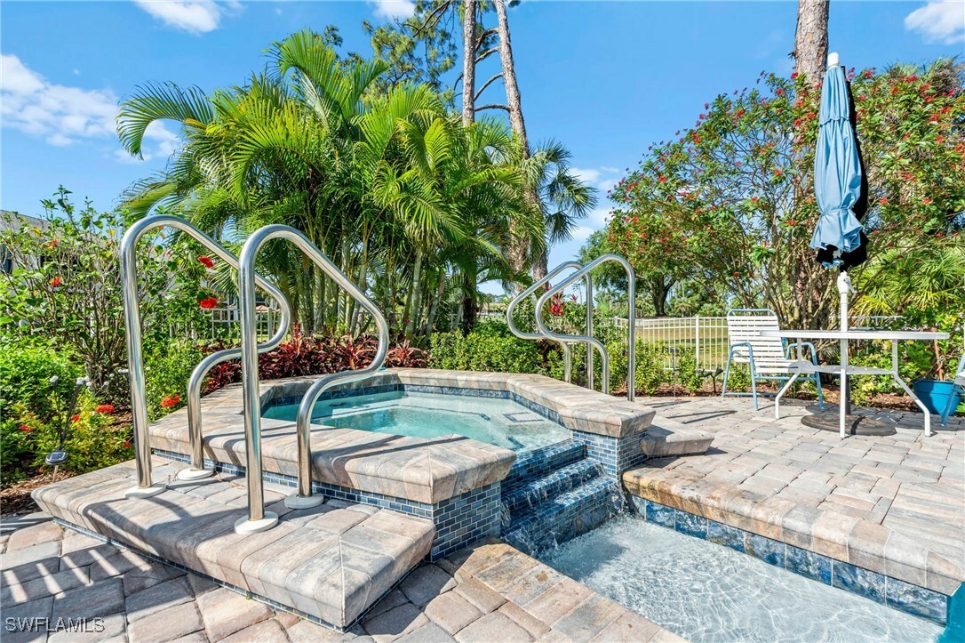 Property Photo: 701 Augusta Boulevard 701-7 FL 34113