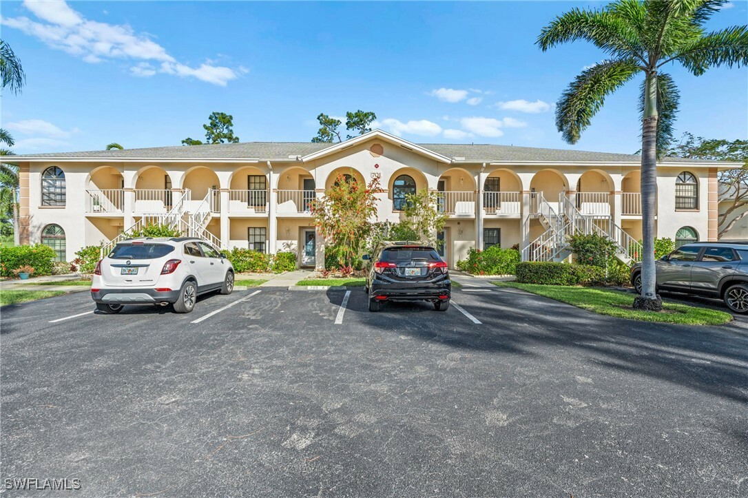 Property Photo: 701 Augusta Boulevard 701-7 FL 34113