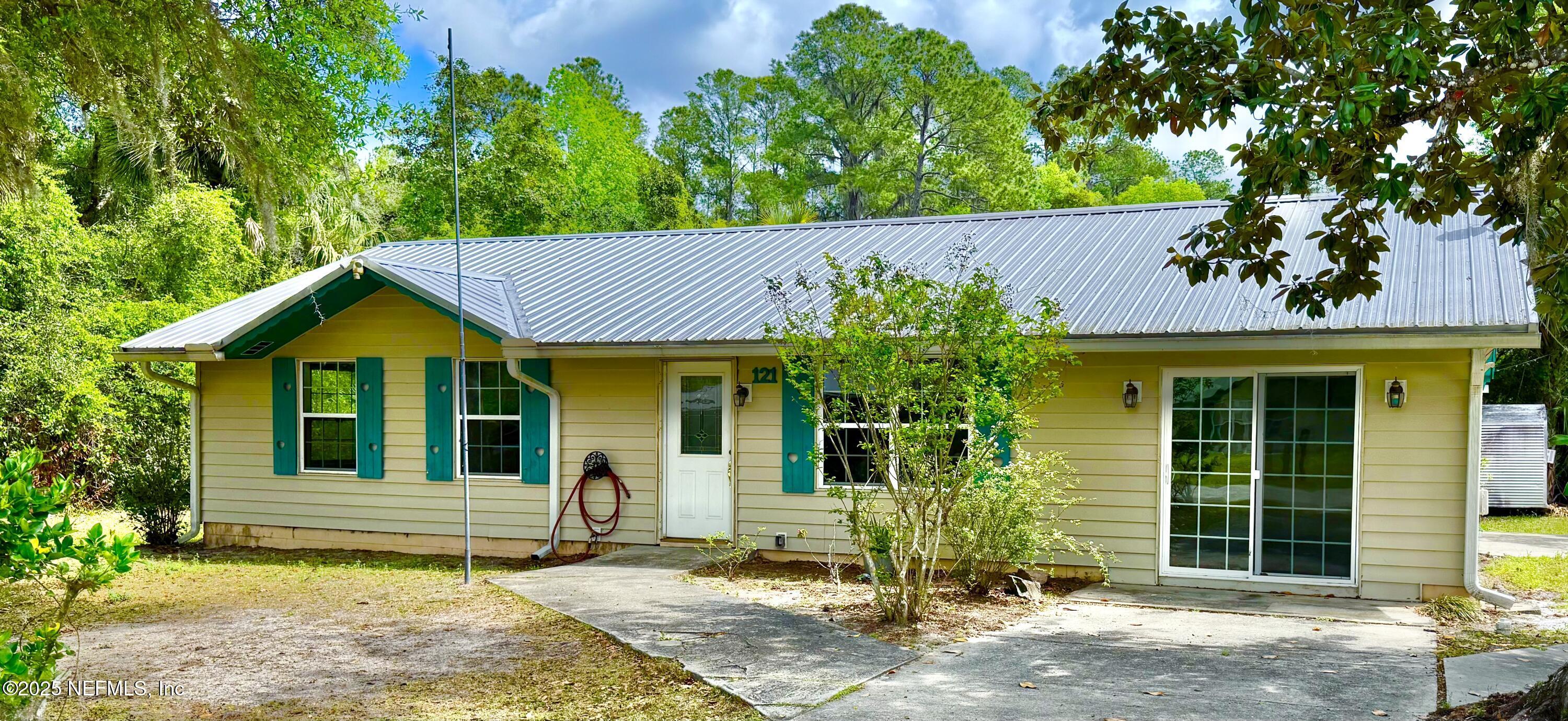 Property Photo: 121 Roberts Boulevard FL 32189