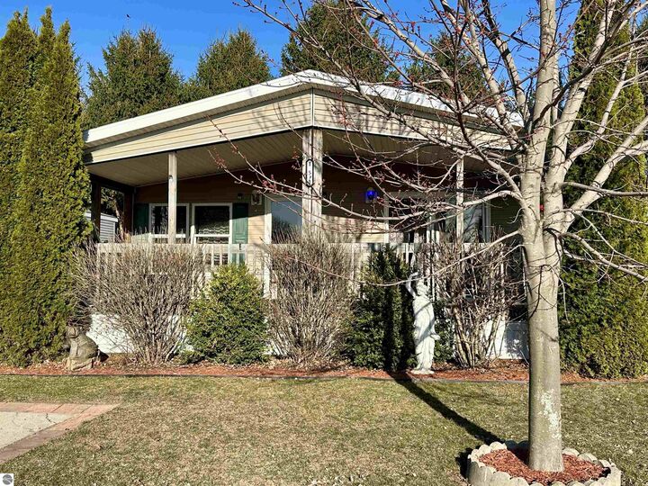 Property Photo:  5232 E Broadway Road Lot 151  MI 48858 