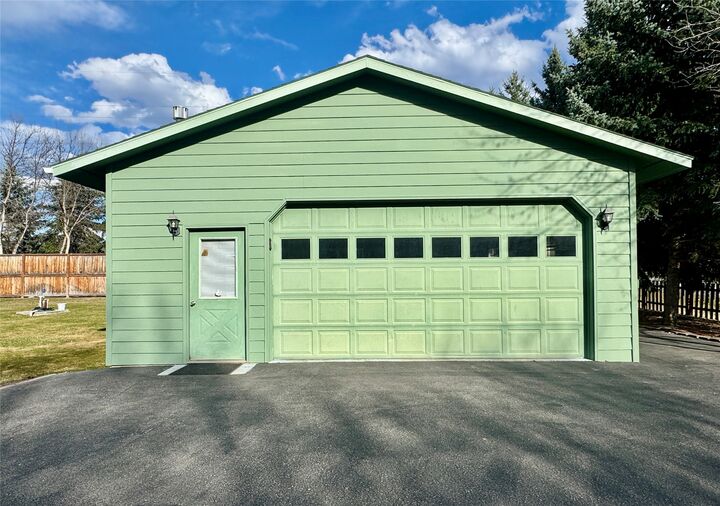 Property Photo:  104 Apple Valley Drive  MT 59833 