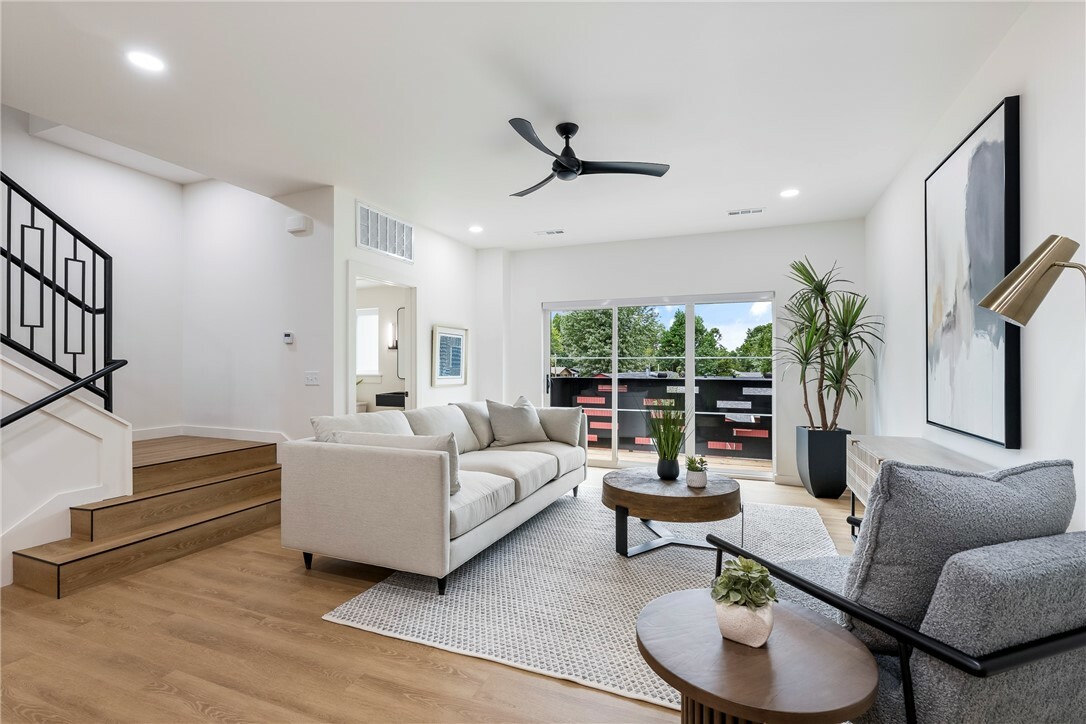 Property Photo:  929 SE 10th Street  AR 72712 
