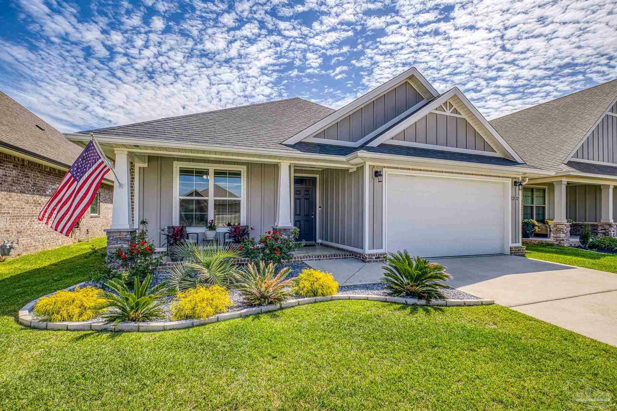 Property Photo: 2322 Habersham Ln FL 32533