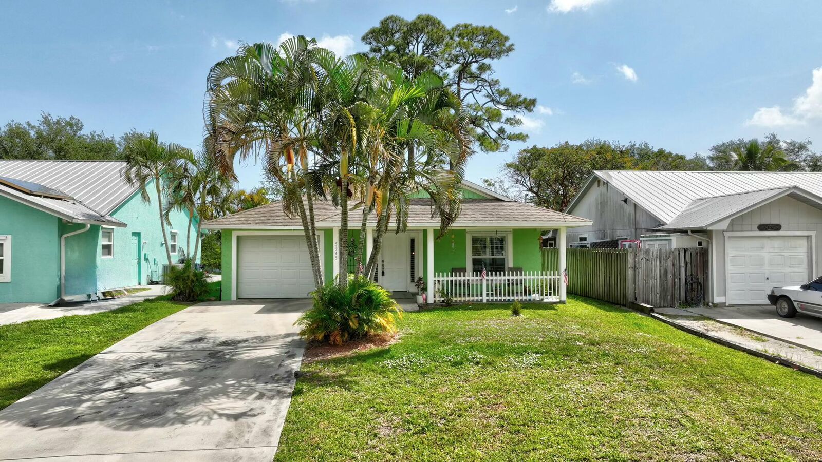 Property Photo:  5345 SE Horizon Avenue  FL 34997 