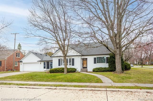 Property Photo: 1485 Fairholme Road MI 48236