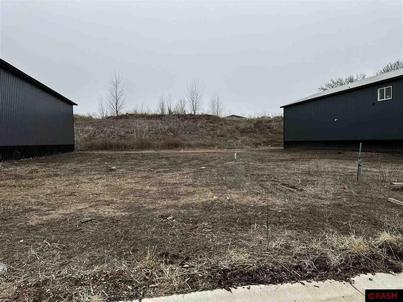 Property Photo:  329 Ashlynn Court  MN 56021 