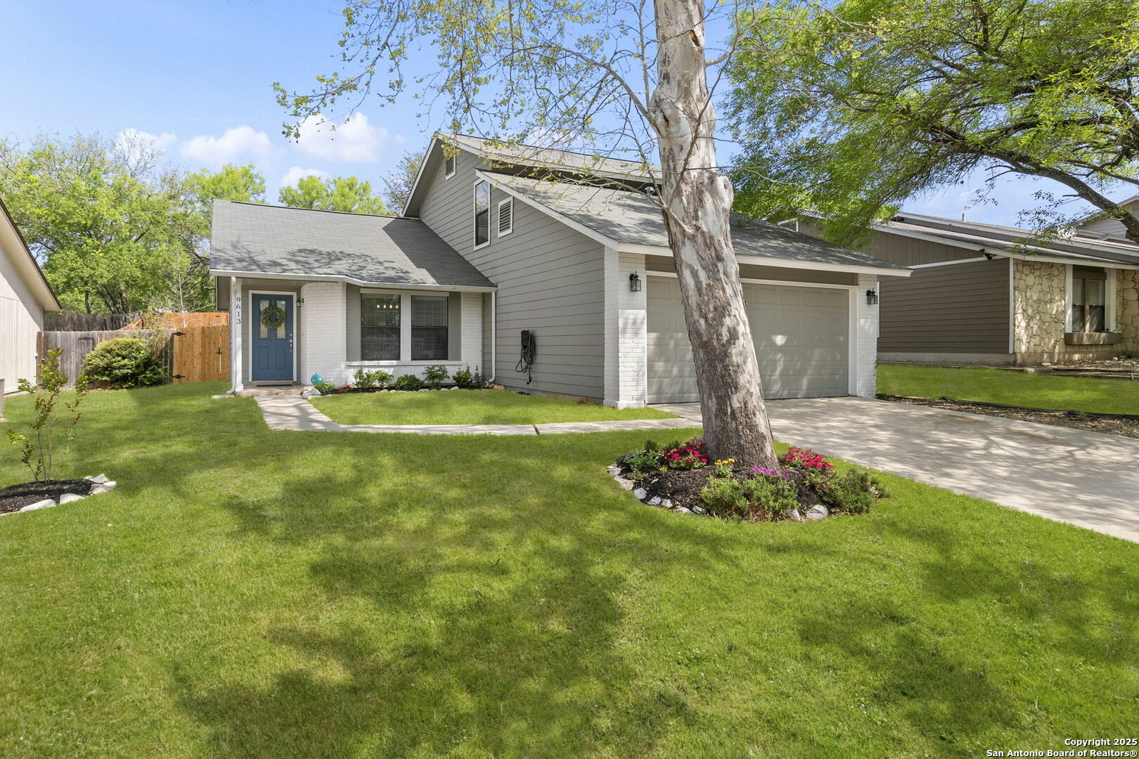 Property Photo: 9613 Autumn Shade TX 78254