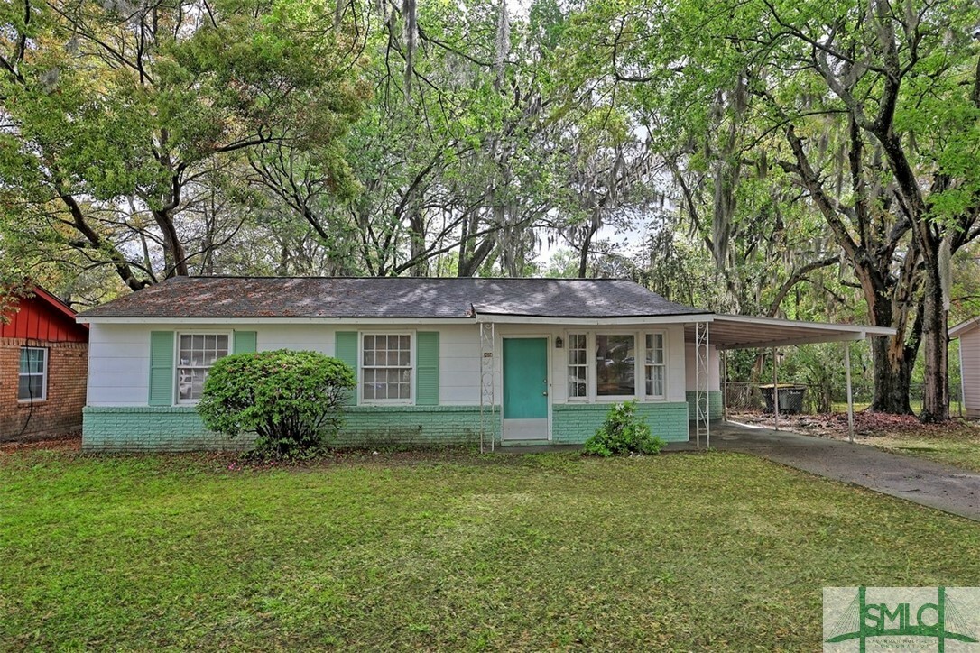 Property Photo: 5604 Jan Street GA 31406