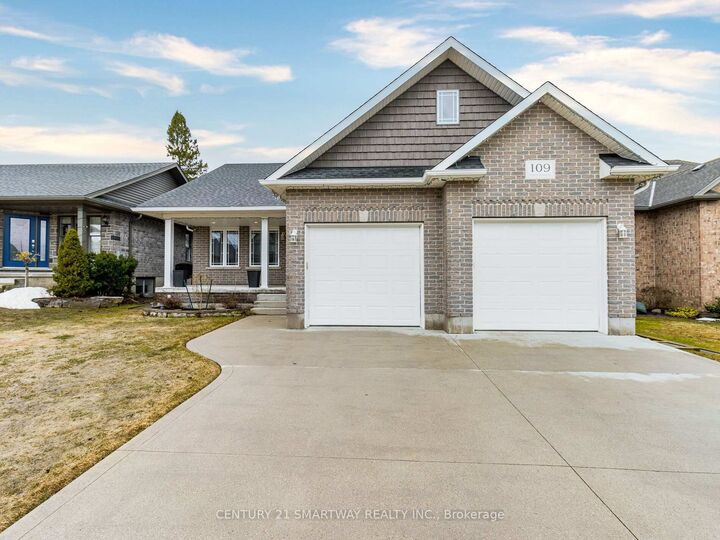 Property Photo: 109 Ruby'S Crescent ON N0G 2L2