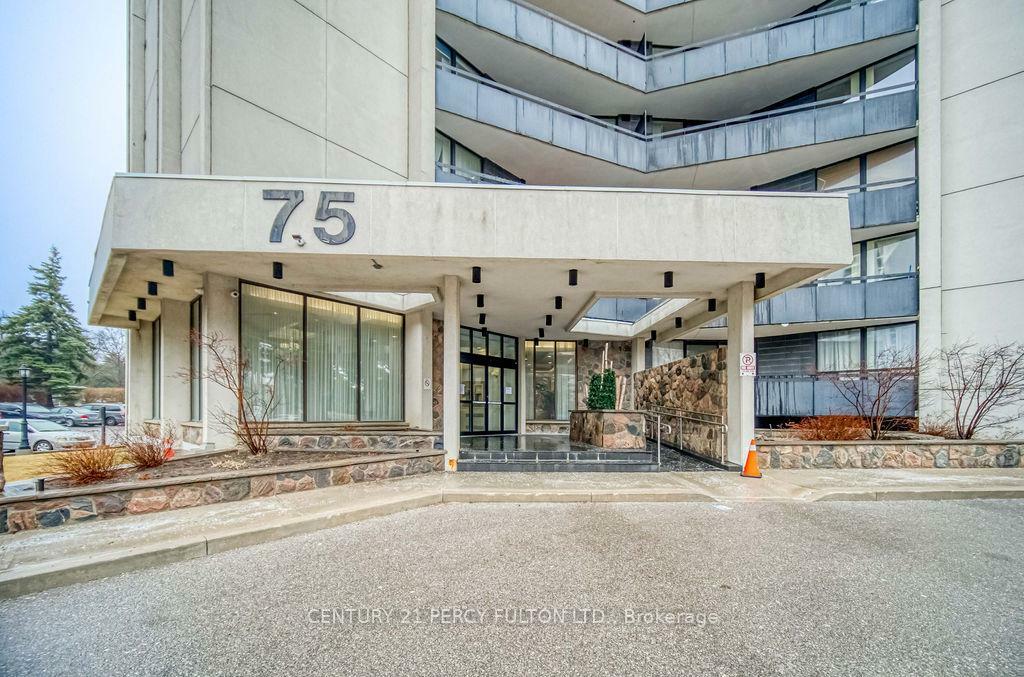 Photo de la propriété: 75 Graydon Hall Drive 205 ON M3A 3M5