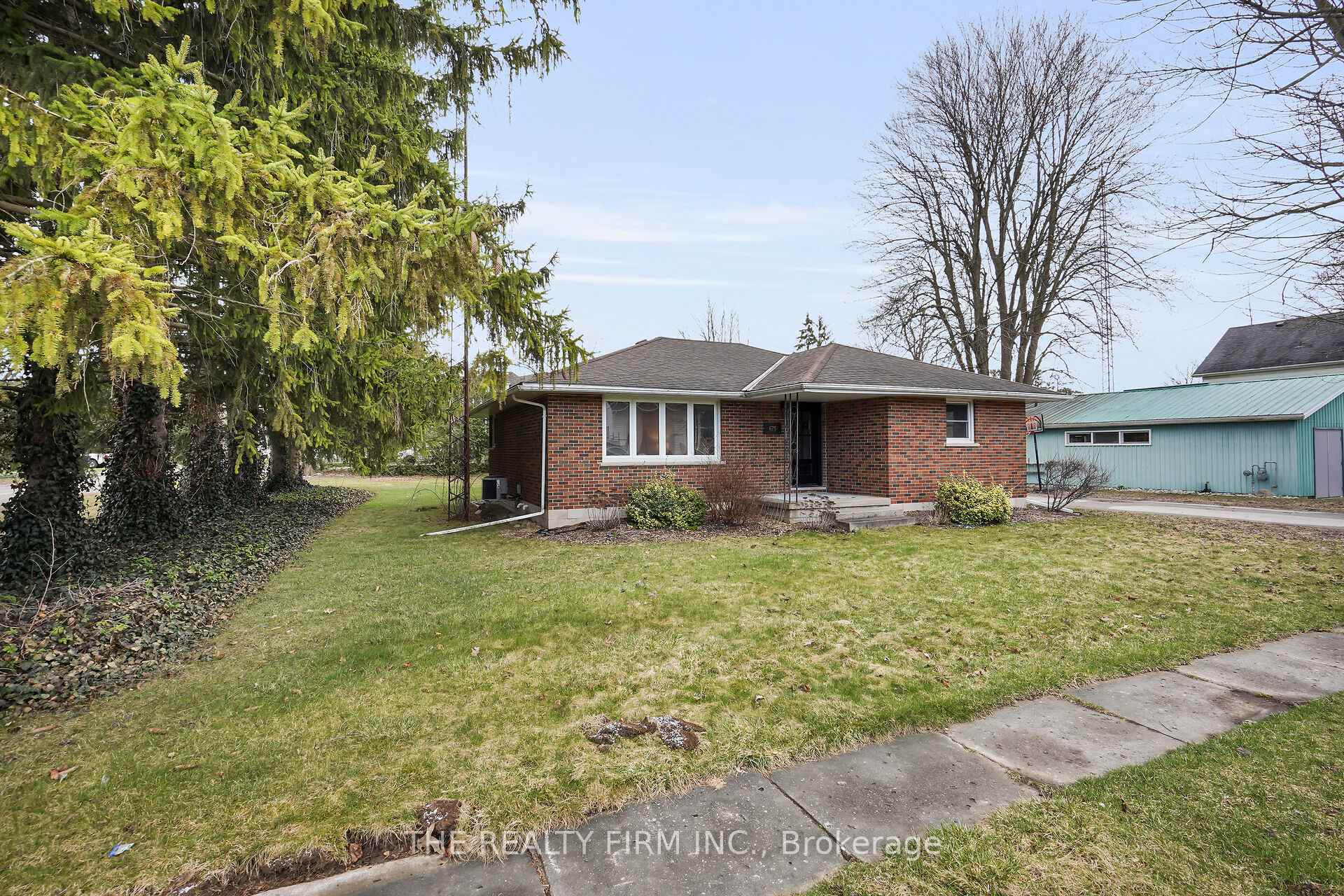 Property Photo: 675 Regent Street ON N0L 1W0