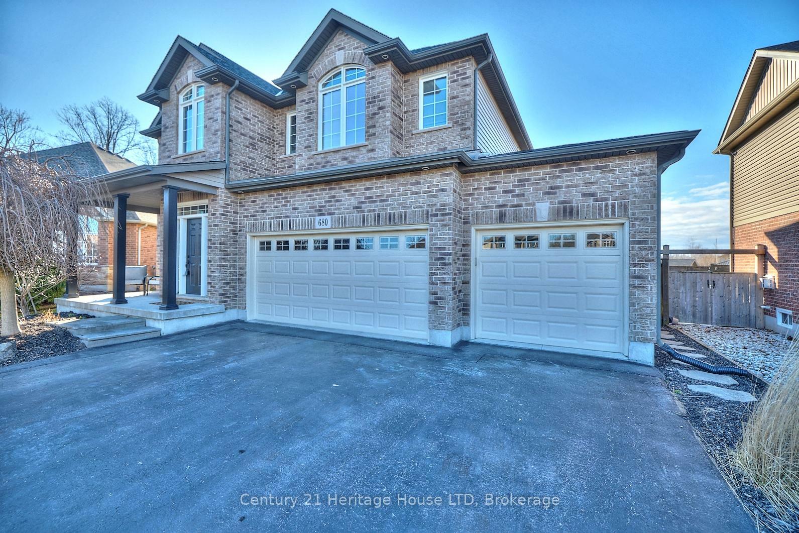 Property Photo: 680 Brian Street ON L2A 6W2