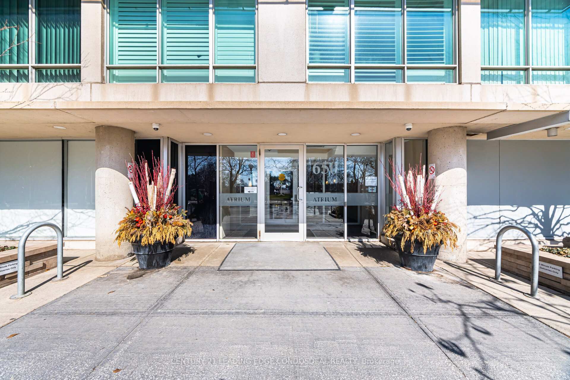 Property Photo: 650 Queens Quay W 620 ON M5V 3N2