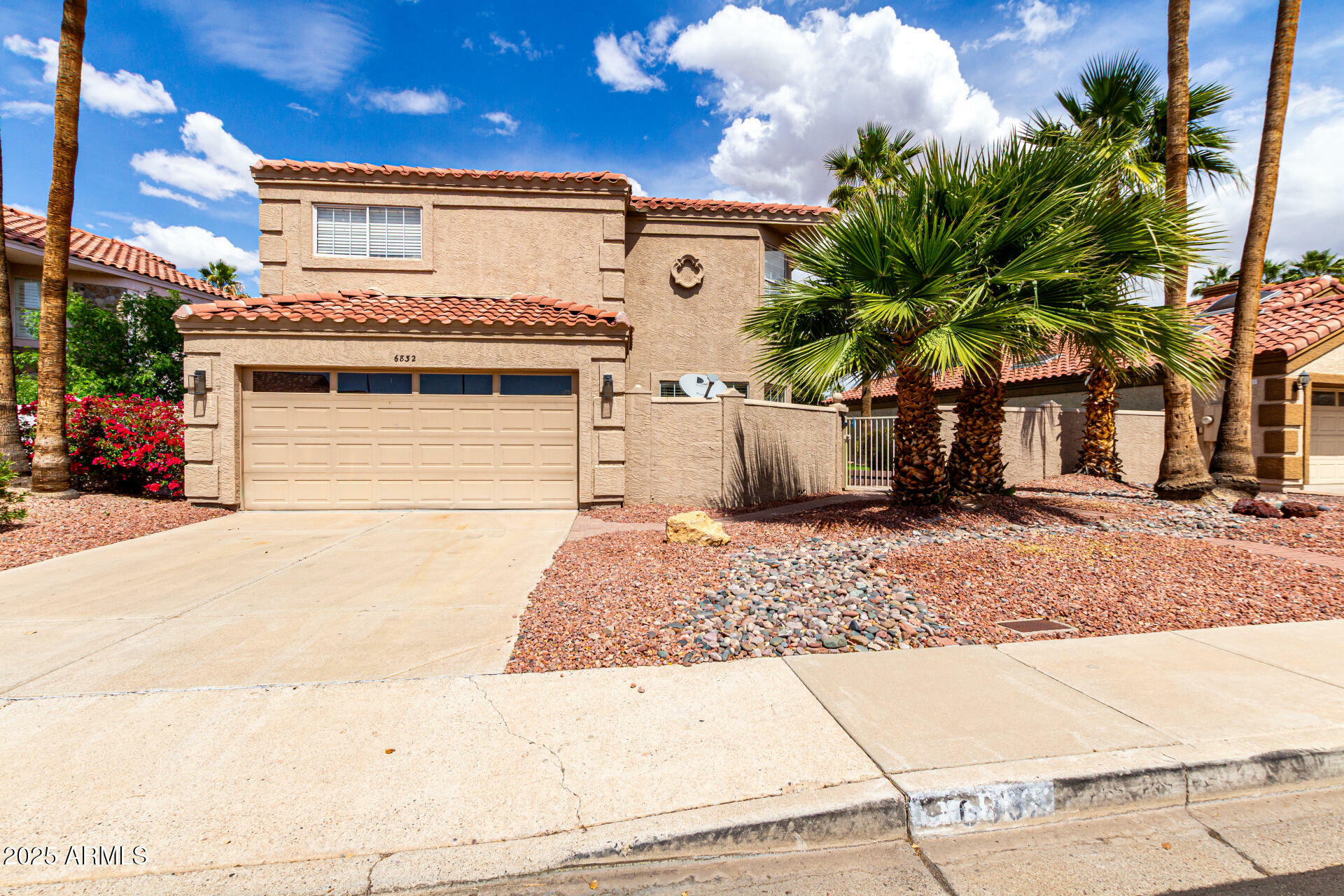 6832 W Morrow Drive  Glendale AZ 85308 photo