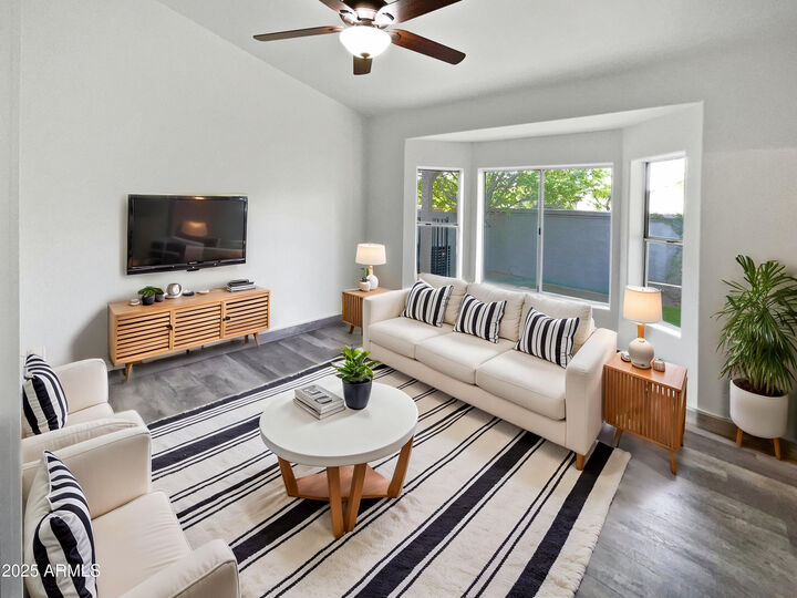 Property Photo:  1901 E Marquette Drive  AZ 85234 