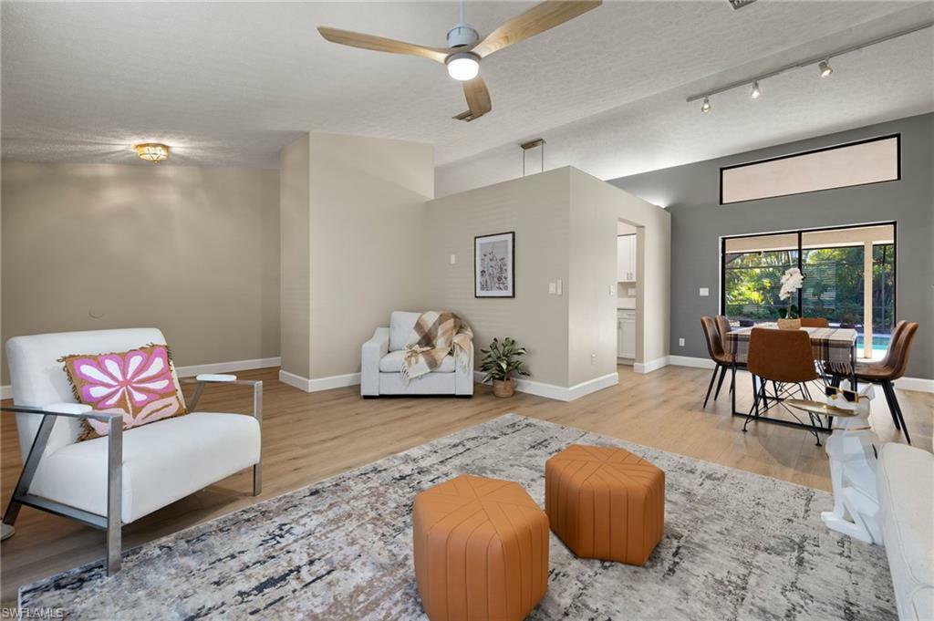 Property Photo: 194 Wickliffe Dr FL 34110