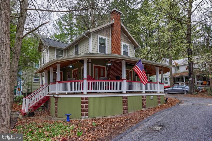 211 Boehm Avenue  Mount Gretna PA 17064 photo