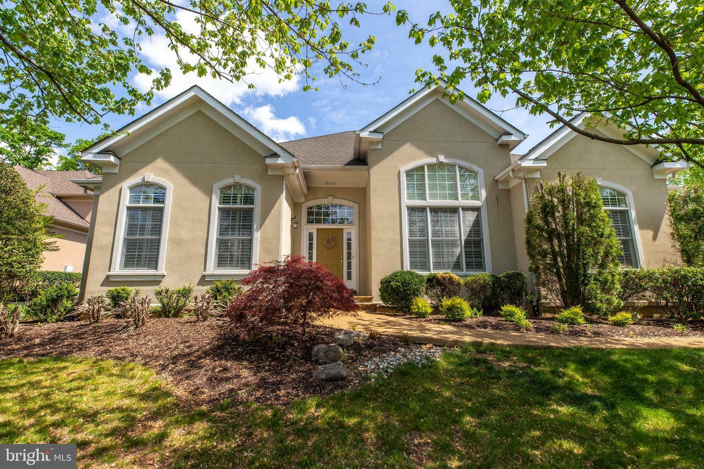 Property Photo: 8277 Roxborough Loop VA 20155