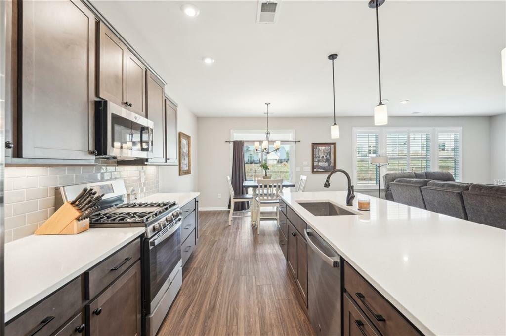 Property Photo: 627 Michigan Circle GA 30548