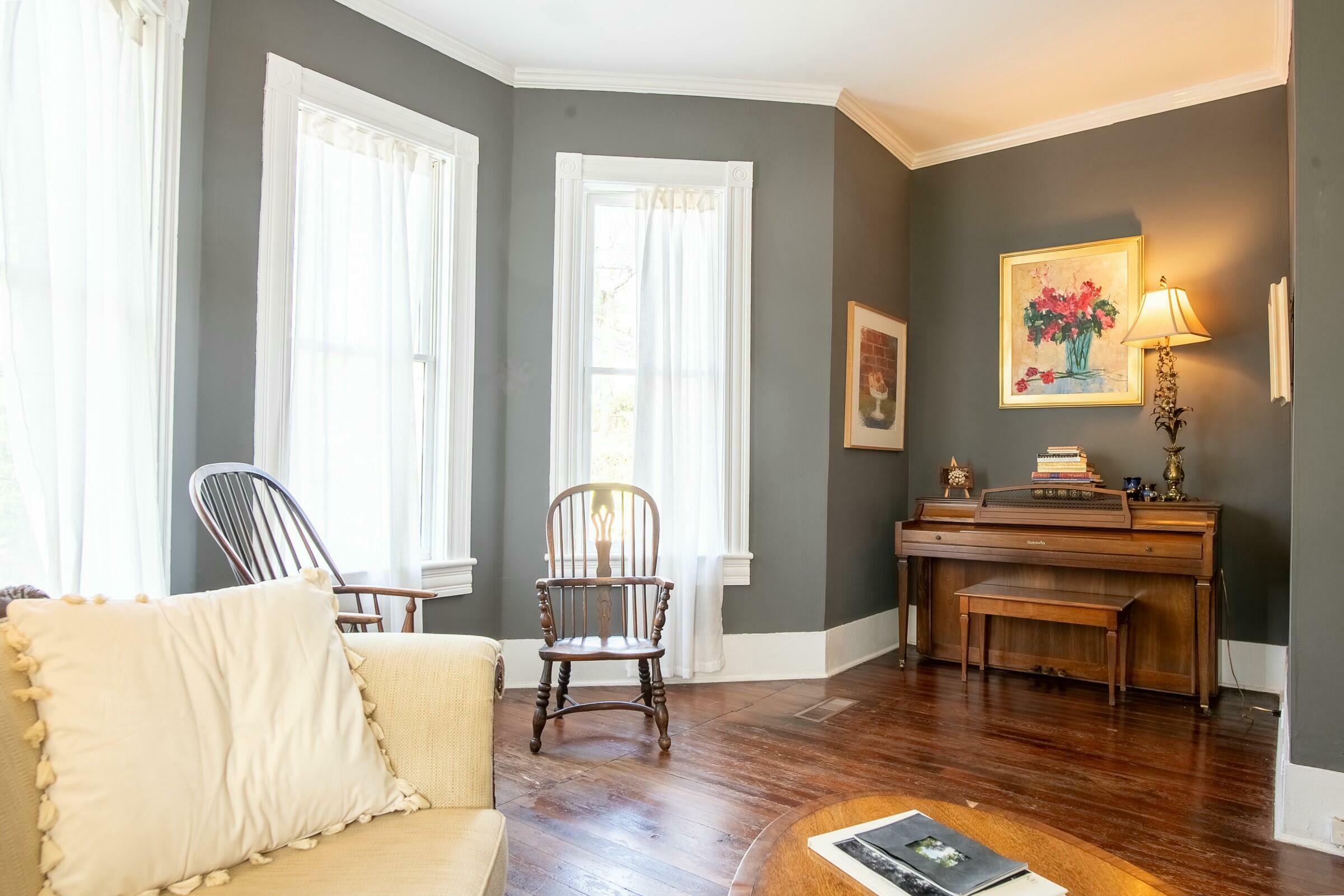 Property Photo:  105 N Forrest Avenue  TN 37350 