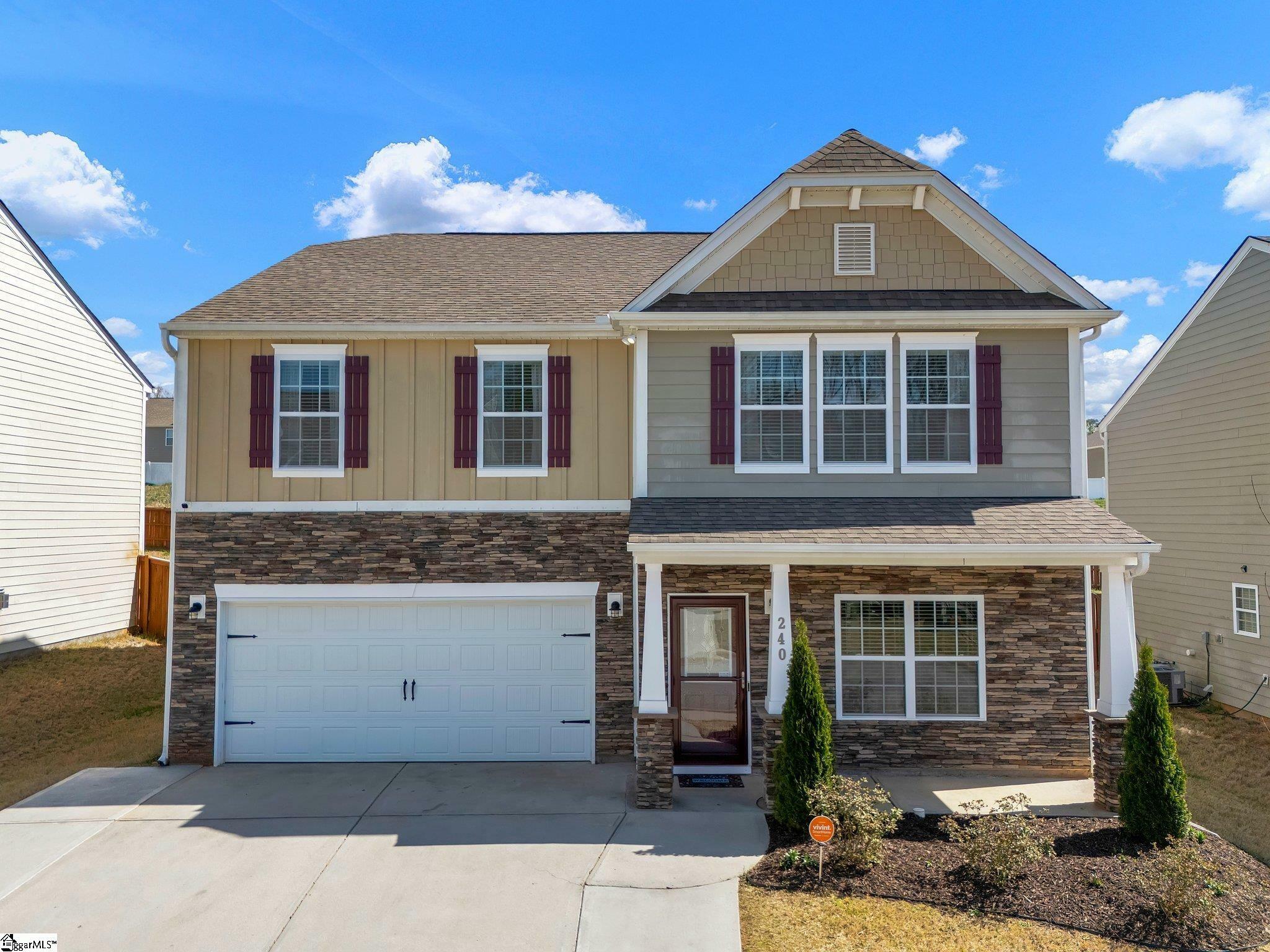 Property Photo: 240 Elmhaven Drive SC 29681