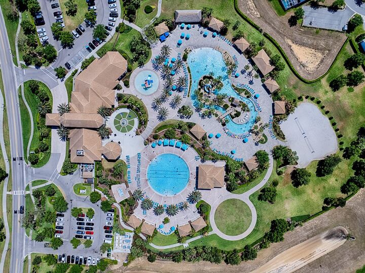 Property Photo:  1408 Deuce Circle  FL 33896 