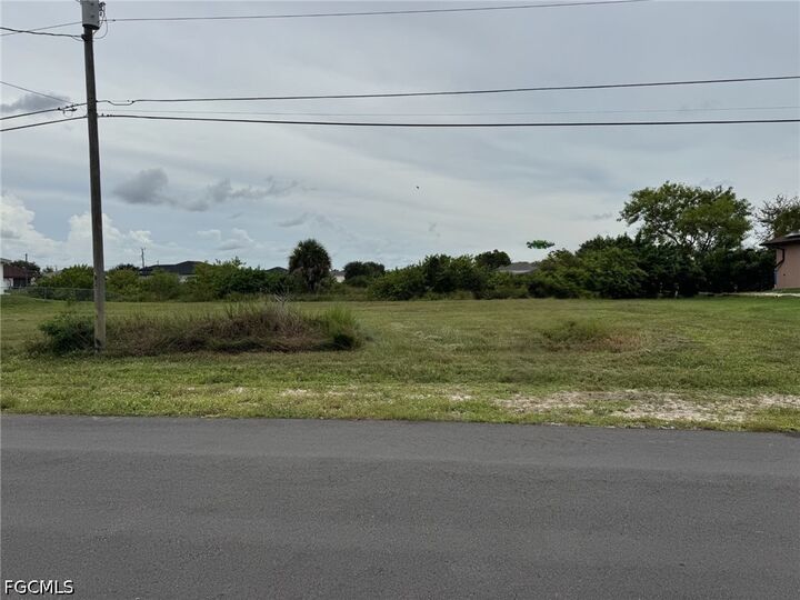 Property Photo:  522 NE 15th Terrace  FL 33909 