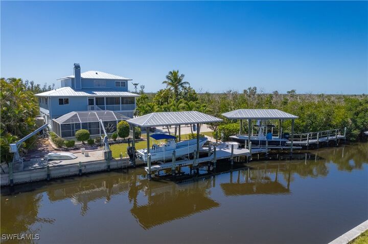 Property Photo:  7940 Lobean Lane  FL 33922 