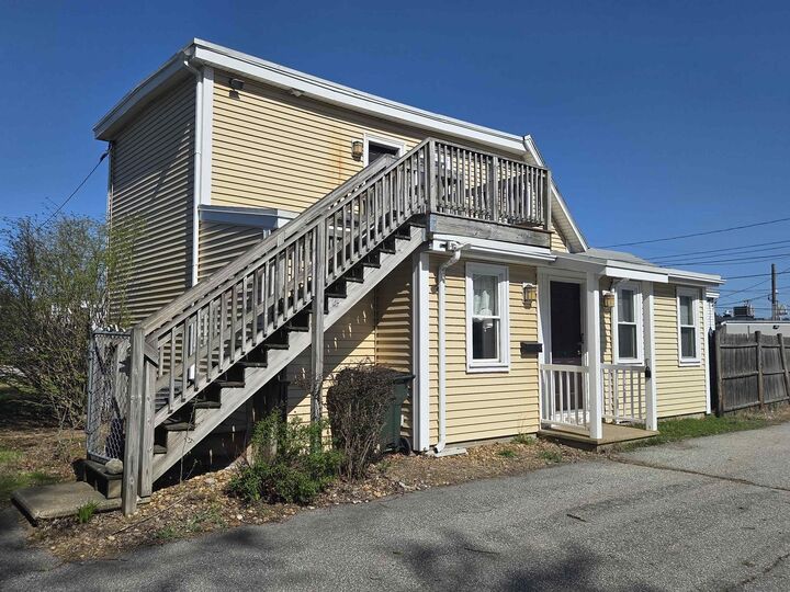 Property Photo:  87 South Willow Street  NH 03109 
