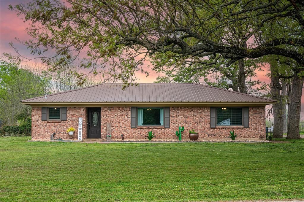 Property Photo:  1017 County Road 15390  TX 75435 