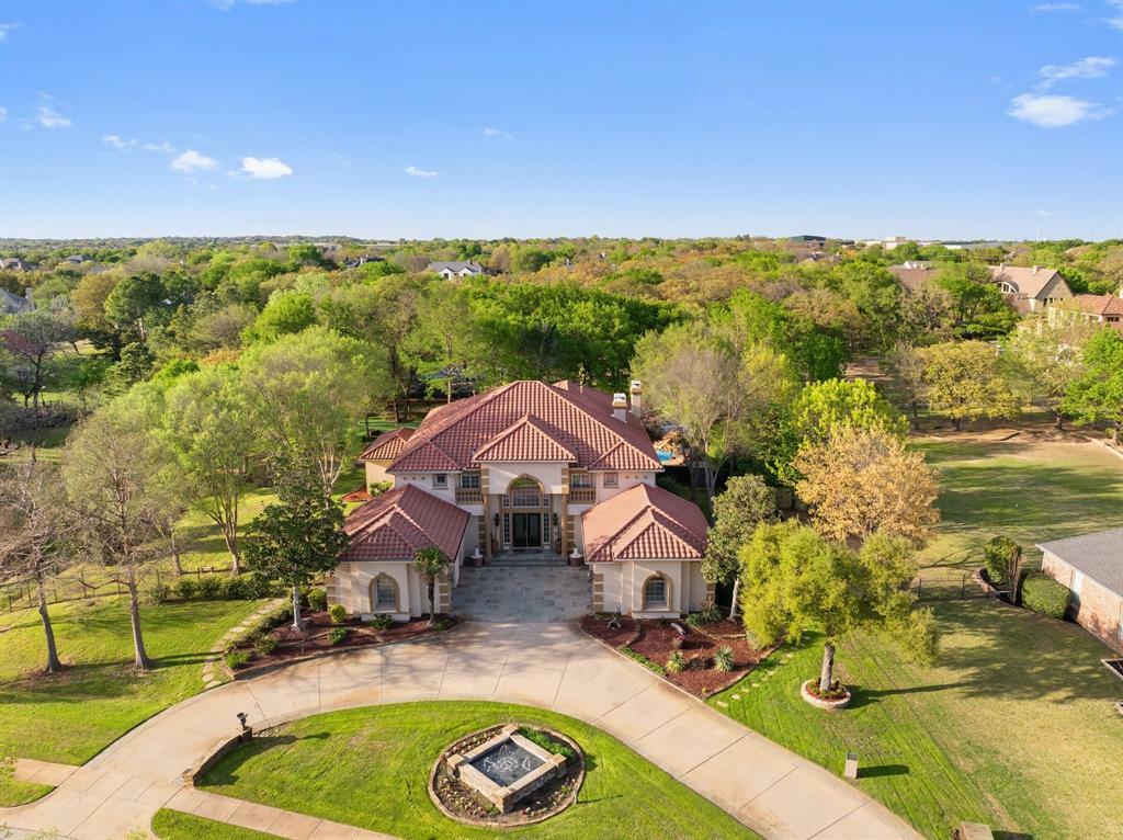 Property Photo: 710 Deer Hollow Boulevard TX 76092