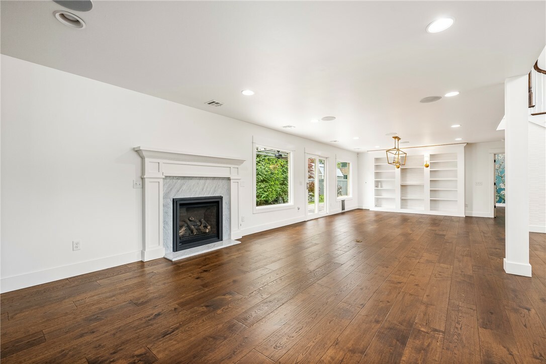 Property Photo: 201 NW 7th Street AR 72712