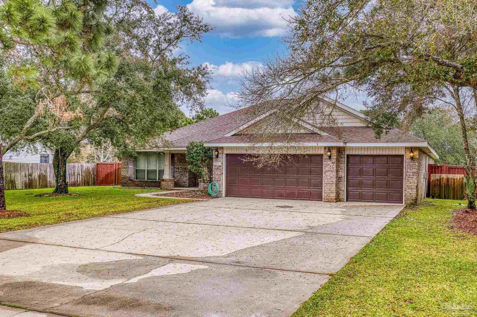 Property Photo:  2016 Anchor Dr  FL 32566 