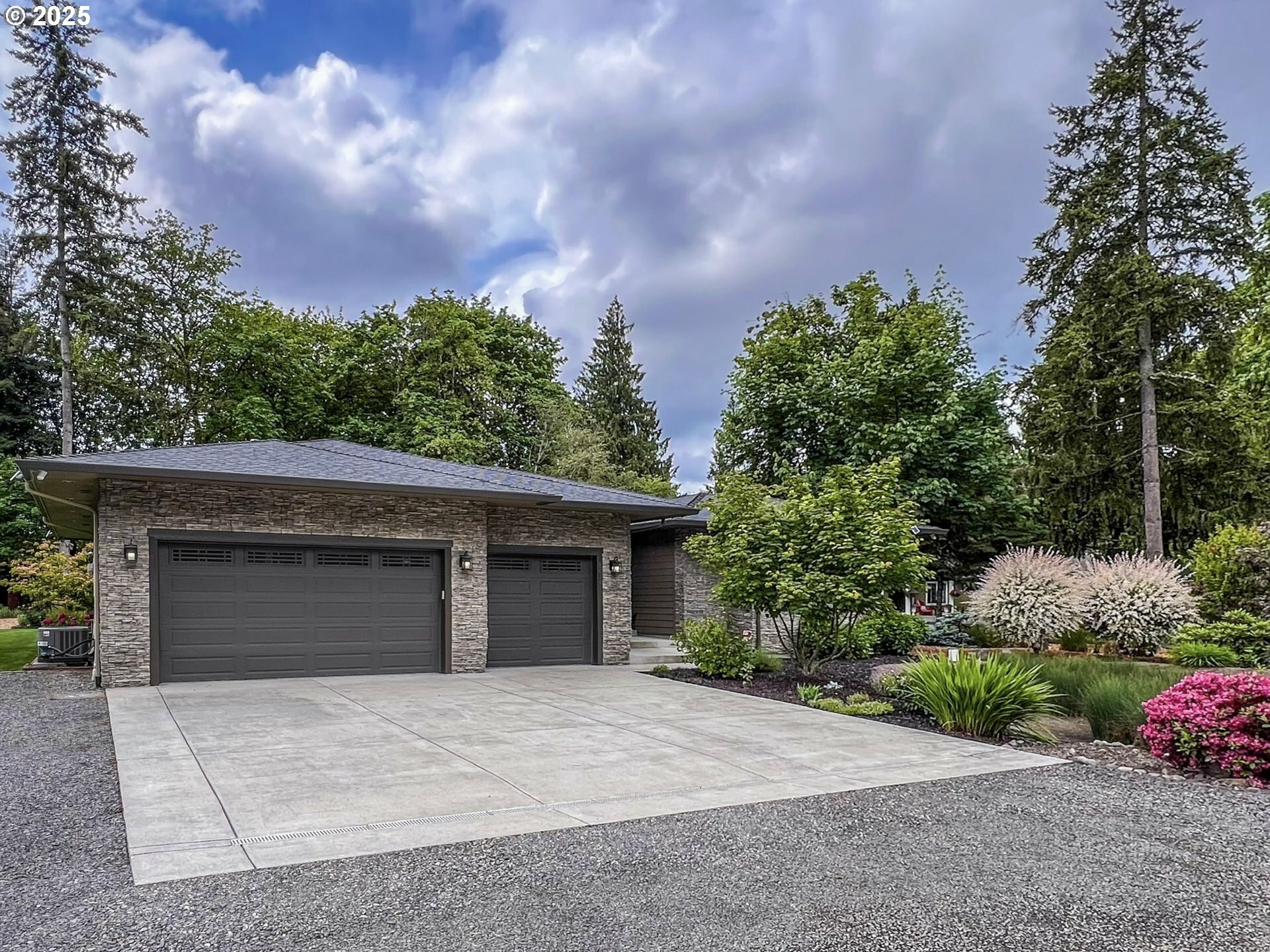 Property Photo:  8018 NE 88th St  WA 98662 
