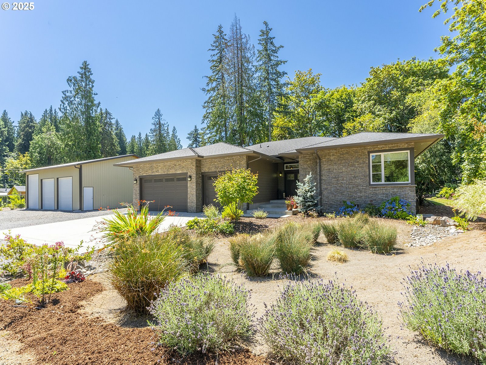 Property Photo: 8018 NE 88th St WA 98662