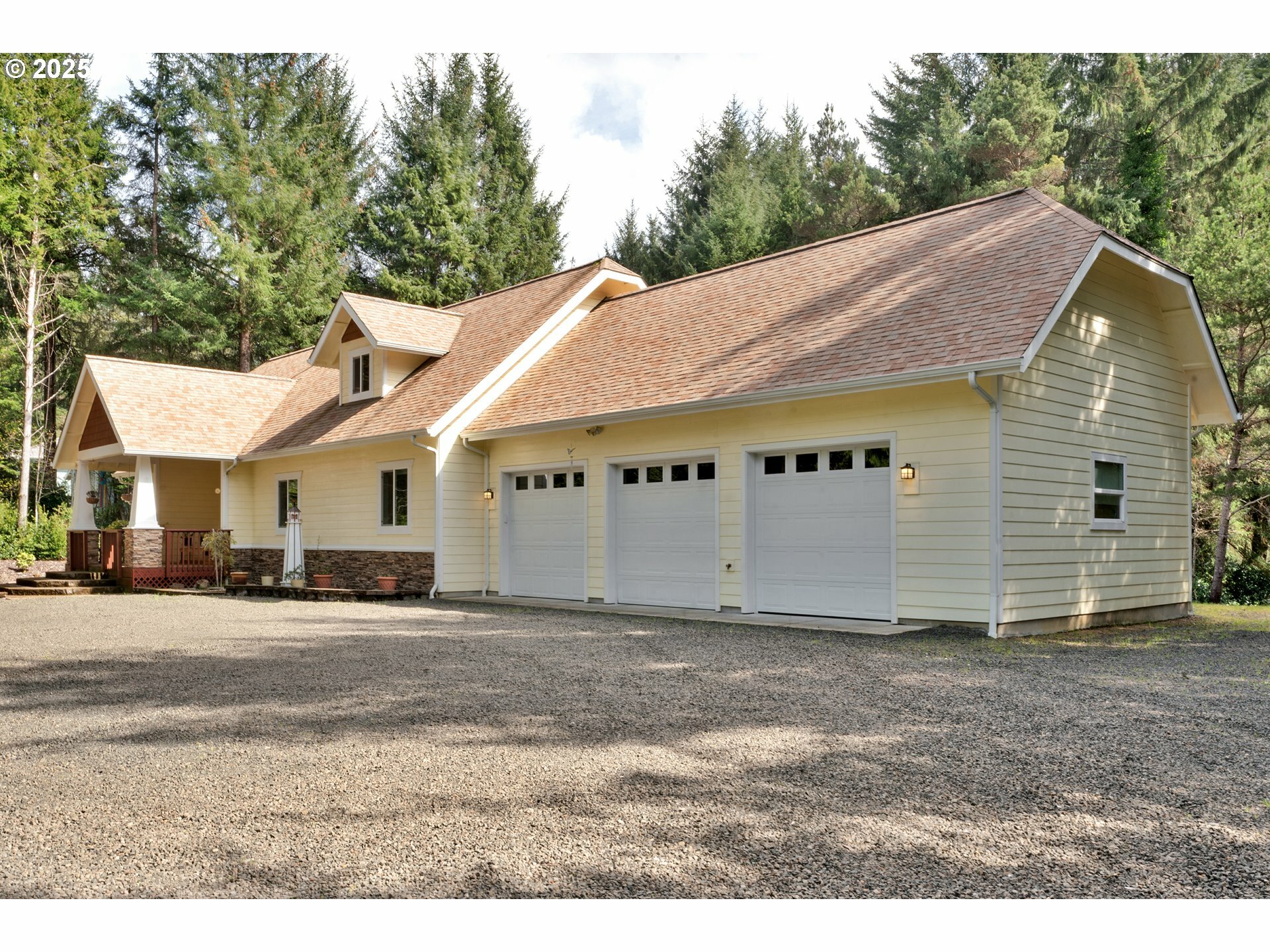 Property Photo: 83269 Clear Lake Rd OR 97439