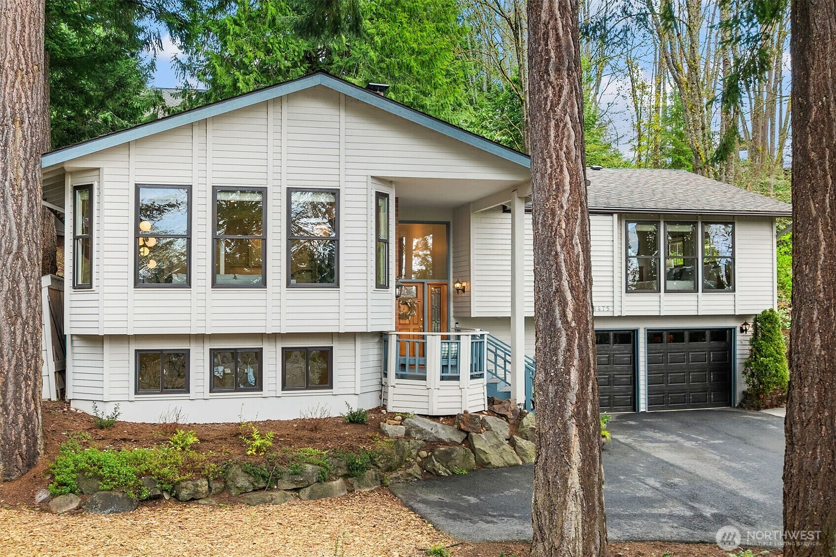 Property Photo: 8475 SE 45th Street WA 98040