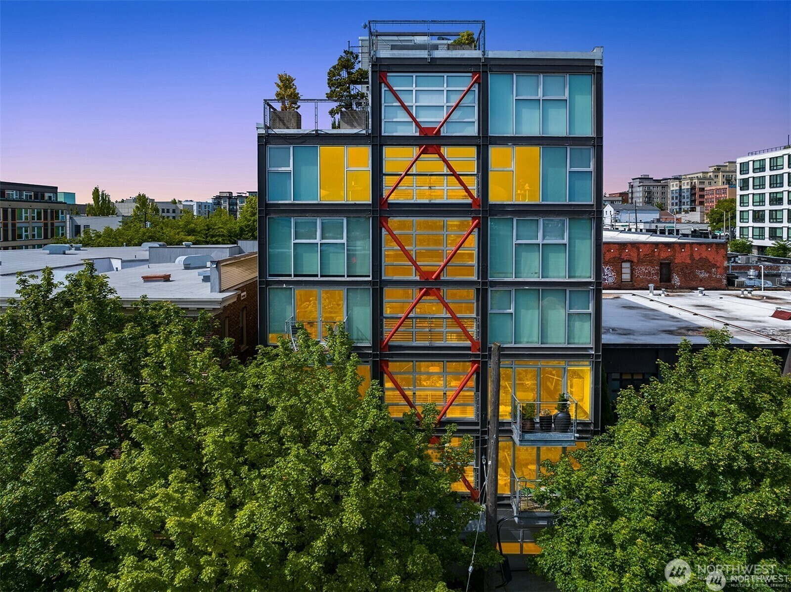 Property Photo: 1310 E Union Street 202 WA 98122