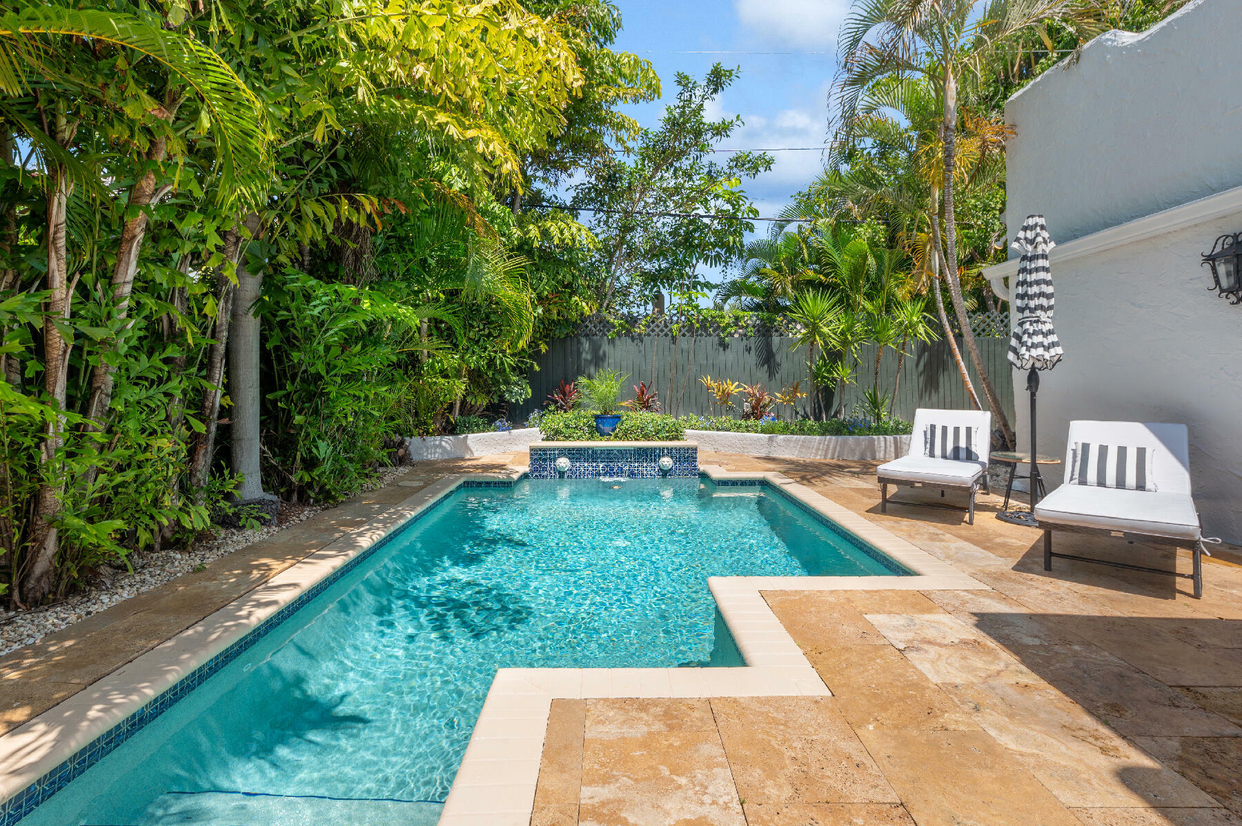 Property Photo: 235 Nottingham Boulevard FL 33405
