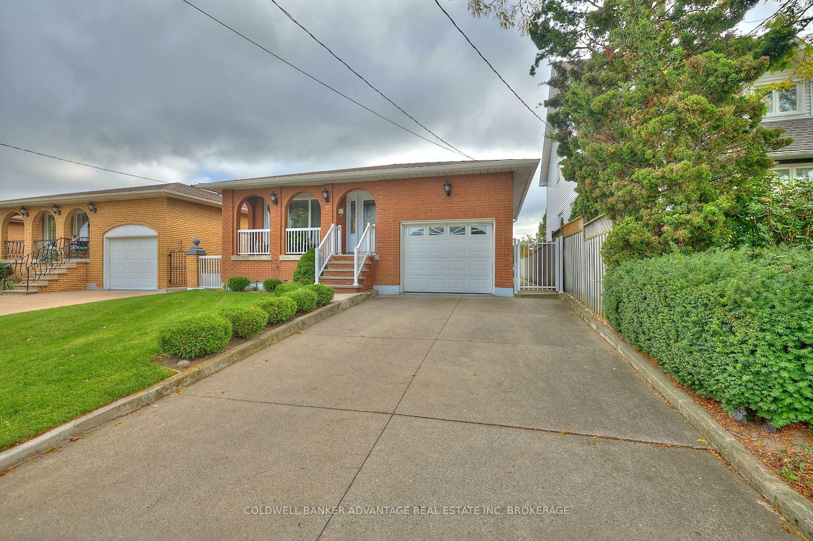 Property Photo: 27 Quinn Avenue ON L8W 1K4