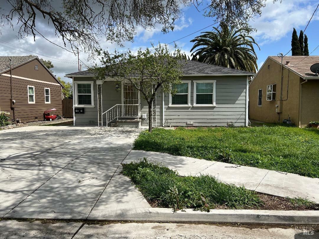 Property Photo: 210 Taylor Street CA 94533