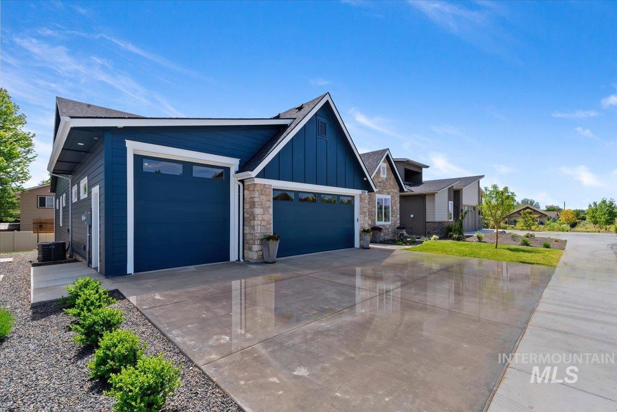 Property Photo: 1819 E Jade Creek Lane ID 83616