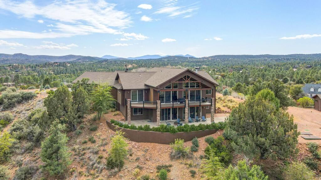Property Photo:  310 W Latigo Lane  AZ 85541