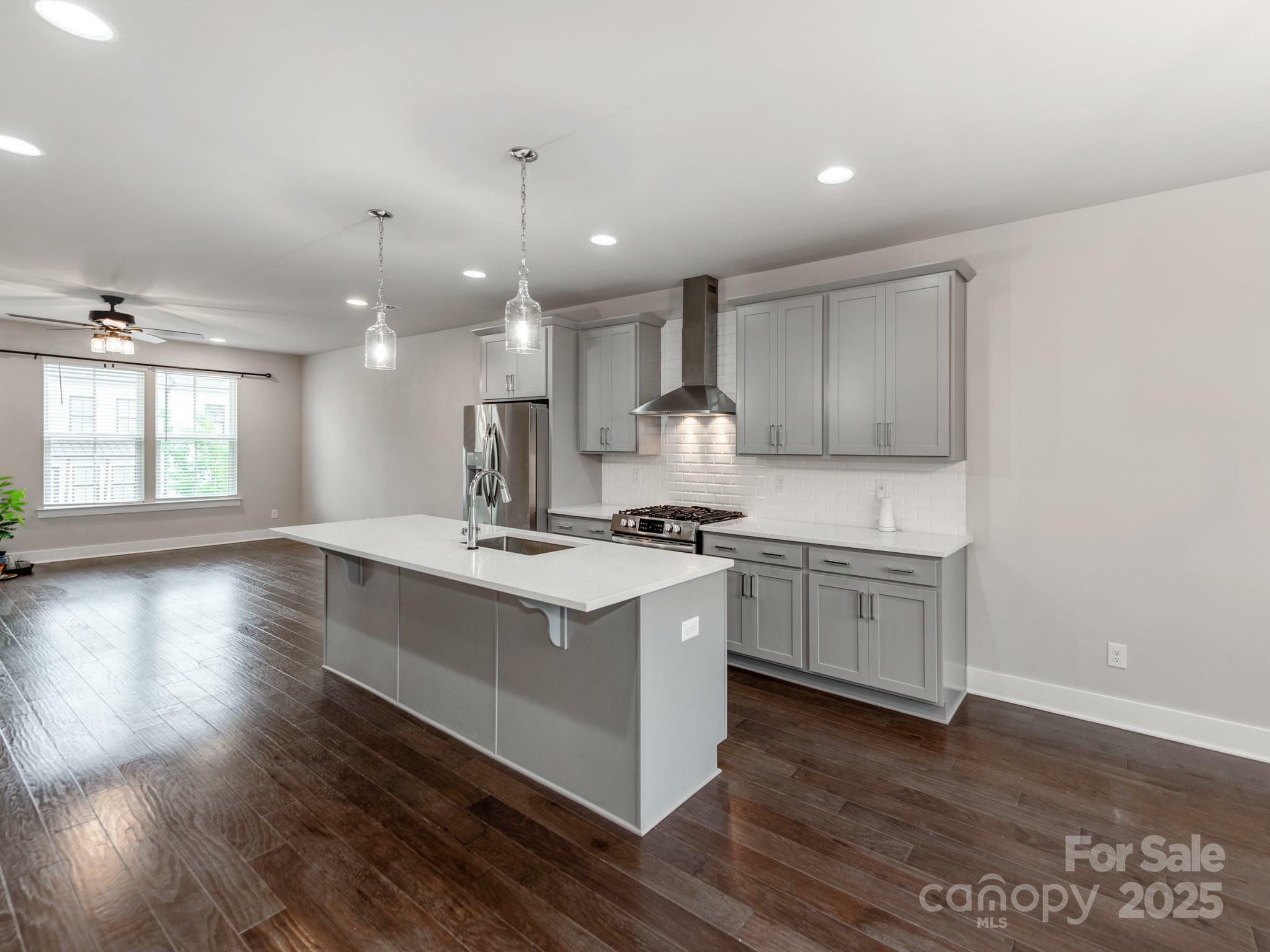 Property Photo: 11939 Fiddlers Roof Lane NC 28277