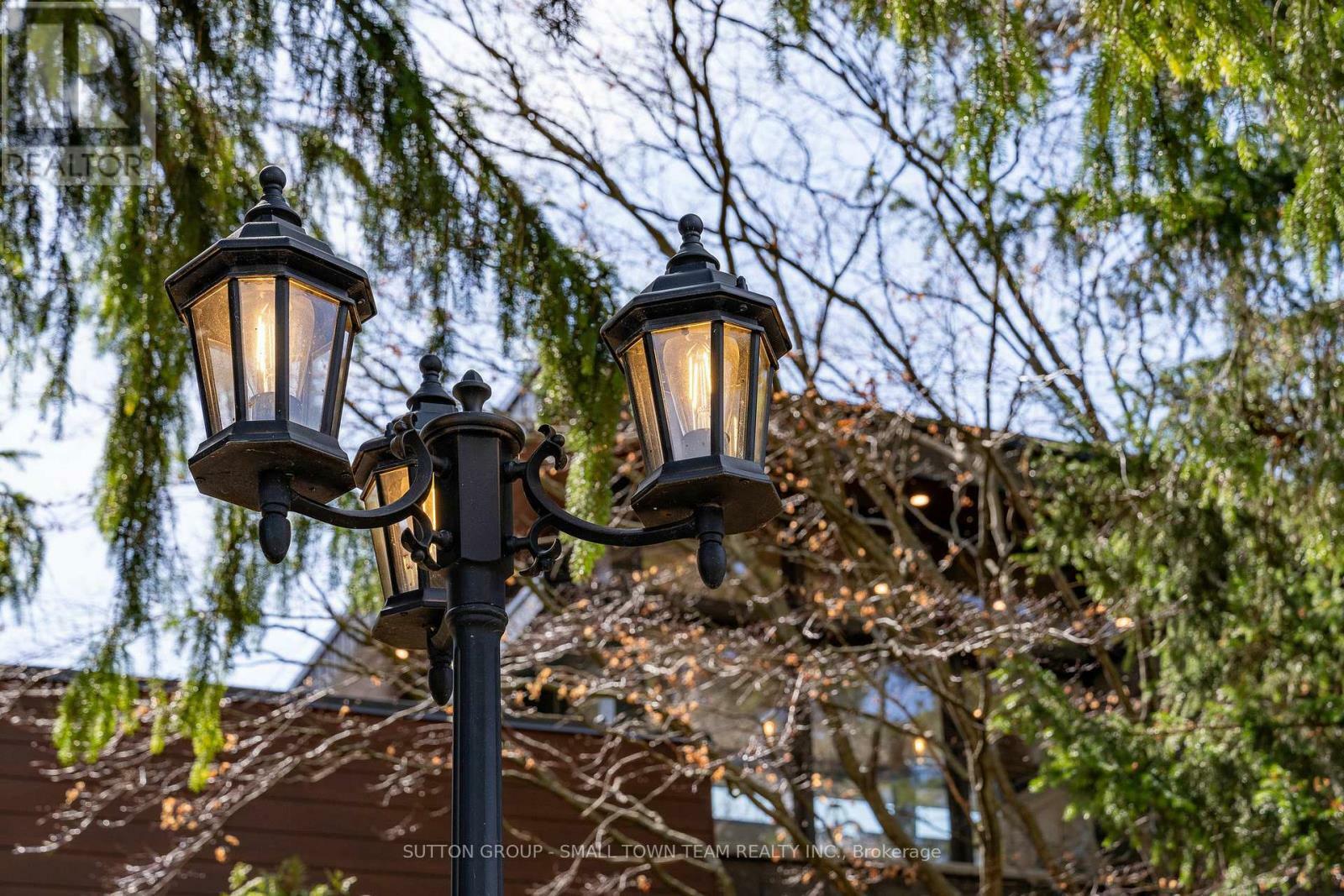 Property Photo: 114 Lakeshore Road West ON L9Y 0S6