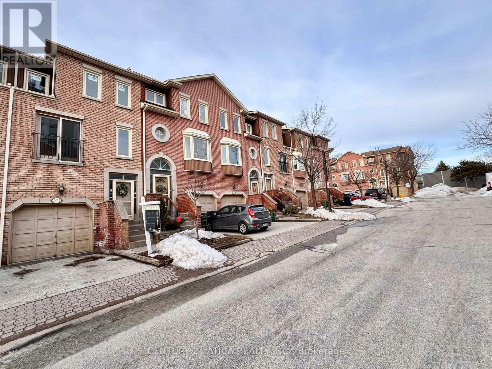 Property Photo: 3 Reidmount Avenue 20 ON M1S 1B3