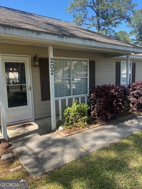 Property Photo: 202 Brackenfern Way GA 31548