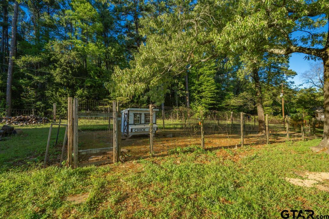 311 Twin Oaks Drive  Longview TX 75605 photo