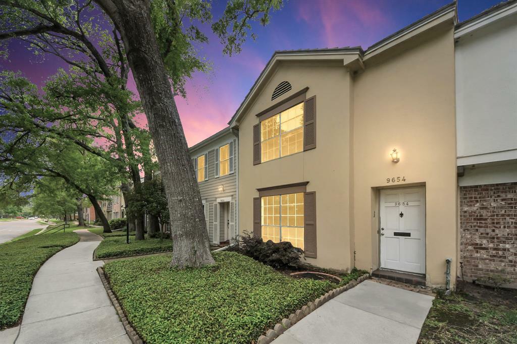 Property Photo:  9654 Westview Drive 9  TX 77055 