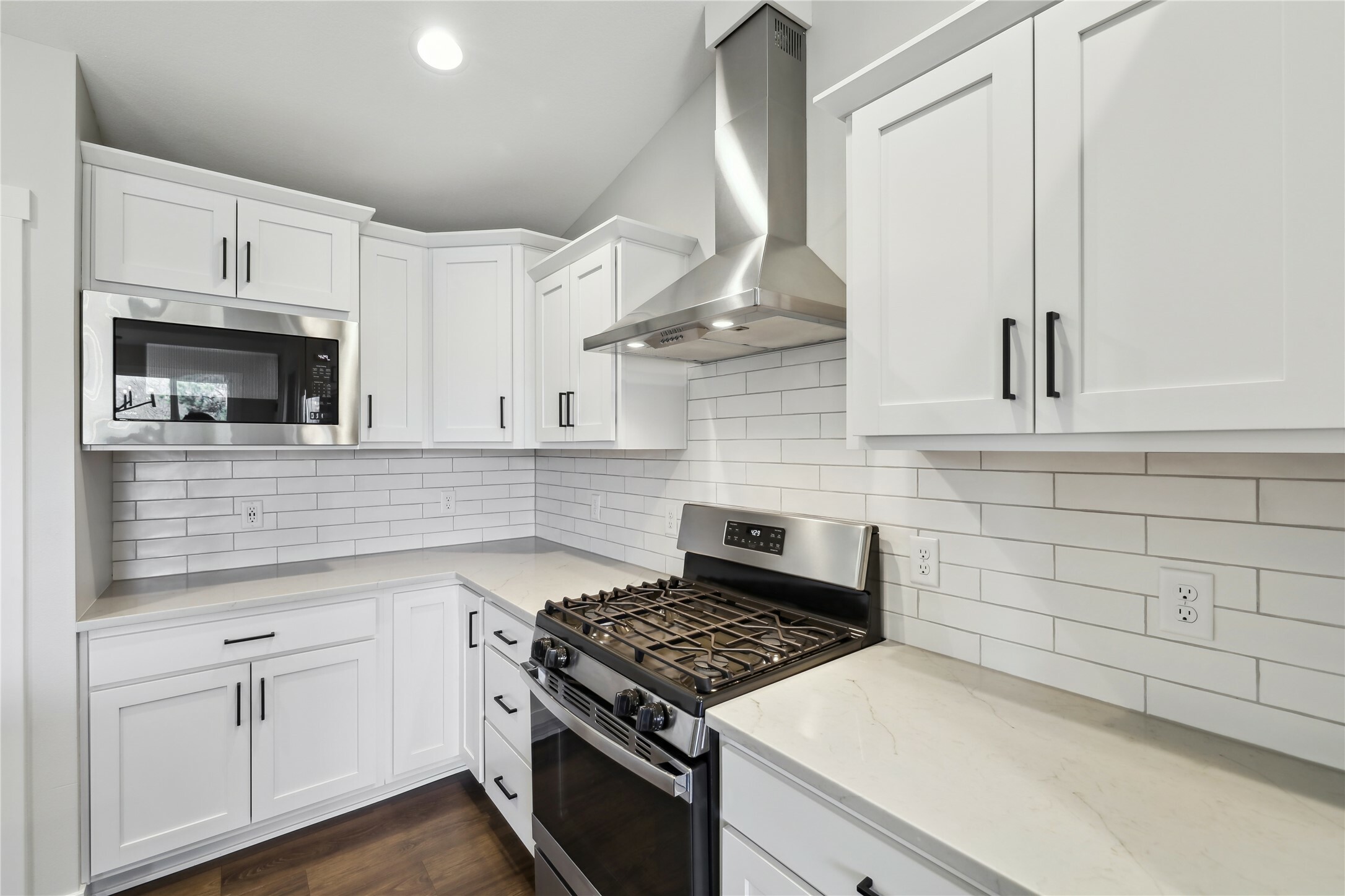 Property Photo: 375 NE 61st Street IA 50327